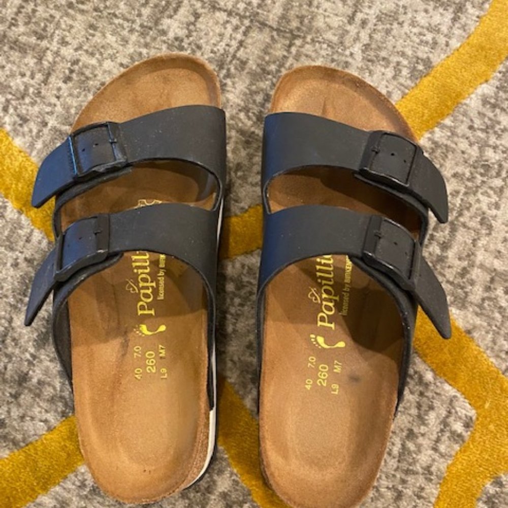 Birkenstock/Papillio Arizona-style platform sandals, black, size 9